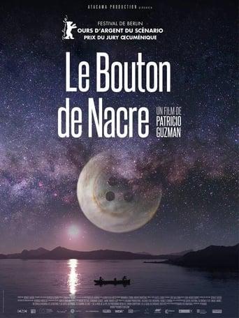 Le bouton de nacre poster